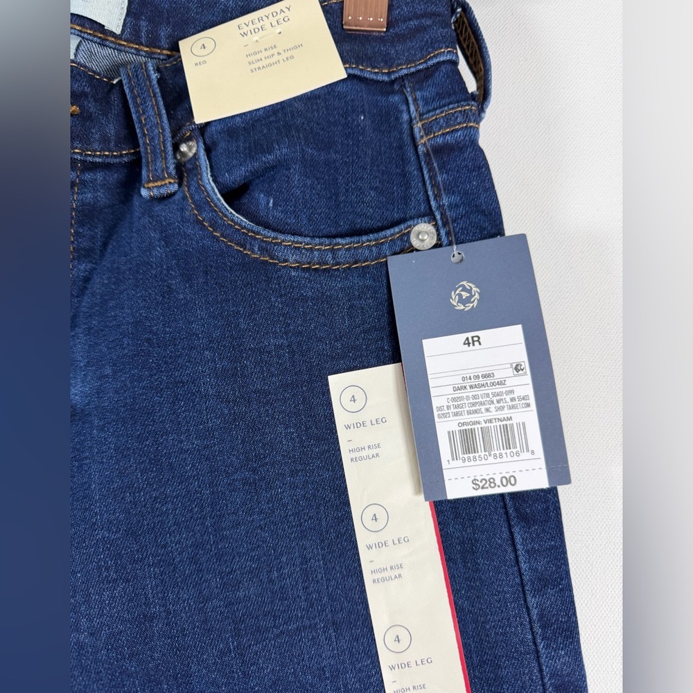 Universal Thread Dark Indigo Wide Leg Jeans - Picture 7 of 15